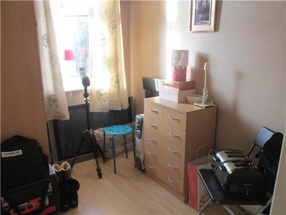 3 Bedroom End of Ter...